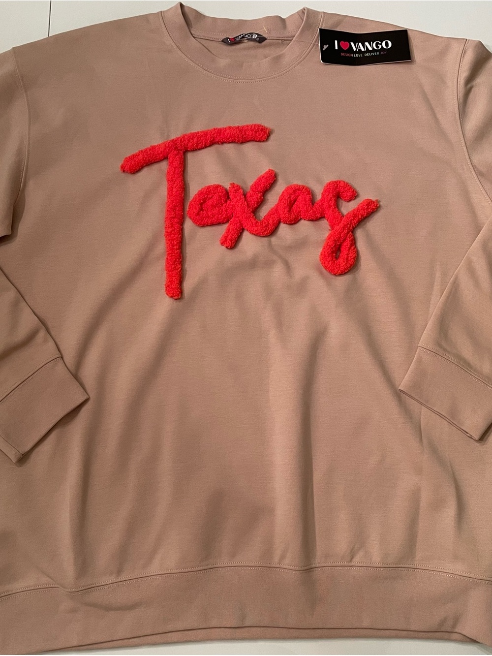 Vango Women's Beige 'Texas' Pullover Sweatshirt with Red Appliqué